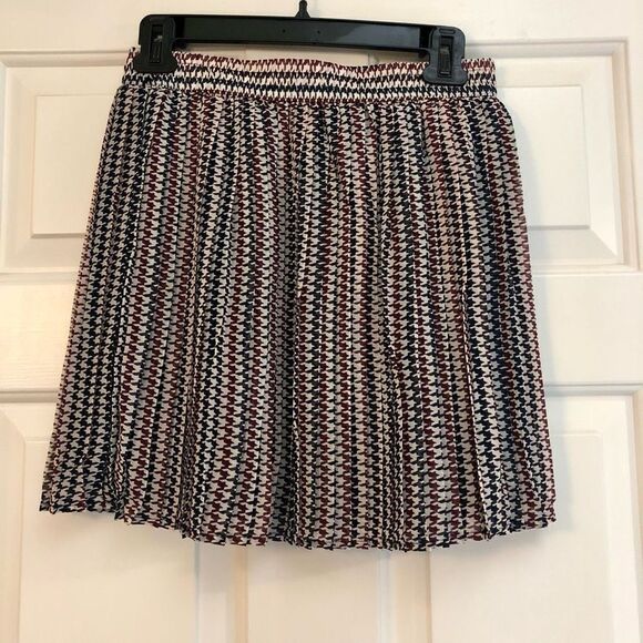Forever 21 Academia Preppy Pleated Skirt Medium - Picture 1 of 11